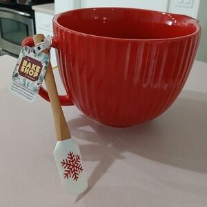 Red Mixing Bowl with Snowflake Spatula